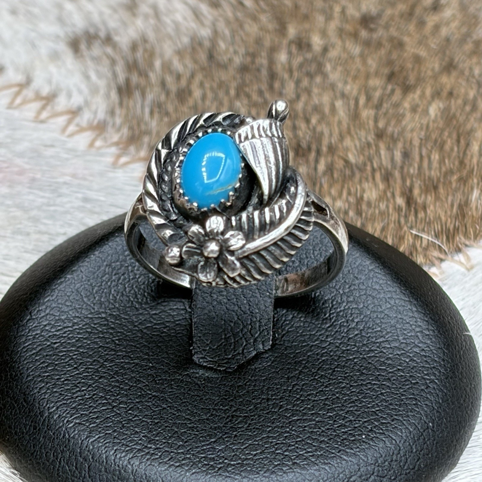 Native American Artisan Sterling Silver Turquoise Womenâs Ring Size 5.25 Signed